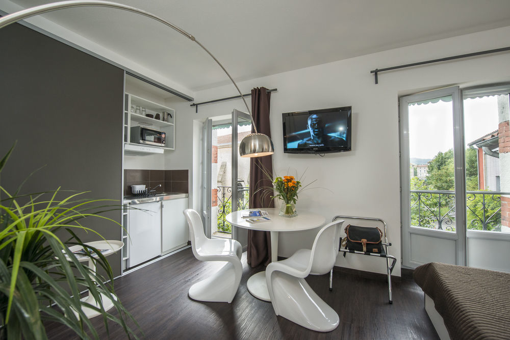 Les Capucines Bed & Breakfast Abbeville Exterior photo