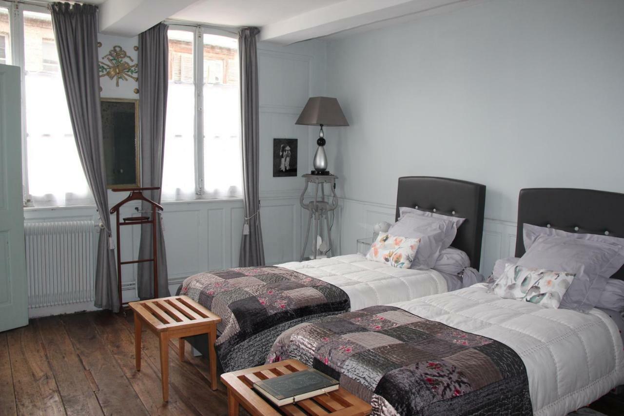 Les Capucines Bed & Breakfast Abbeville Exterior photo